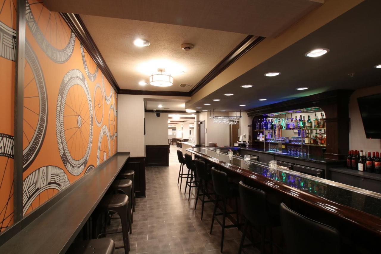 Oxford Suites Spokane Downtown Экстерьер фото