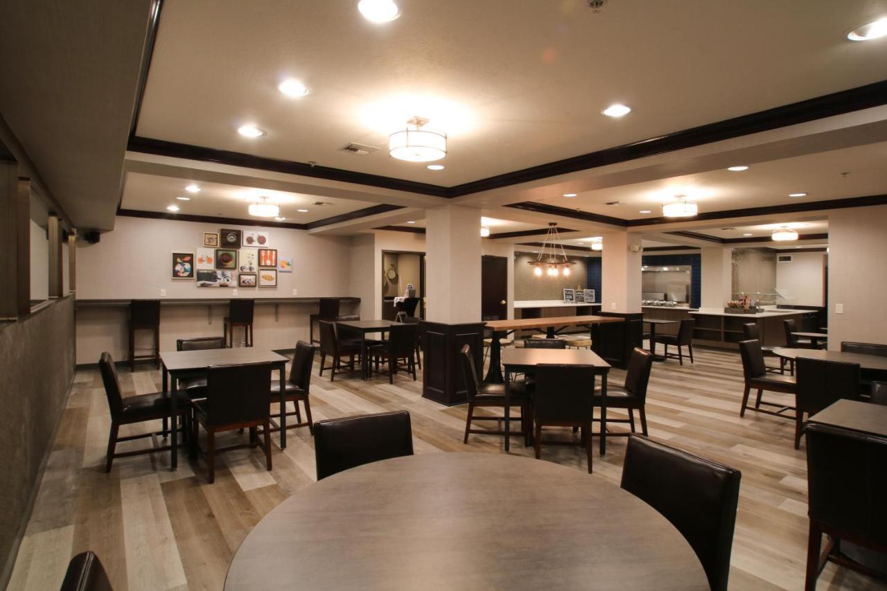 Oxford Suites Spokane Downtown Экстерьер фото
