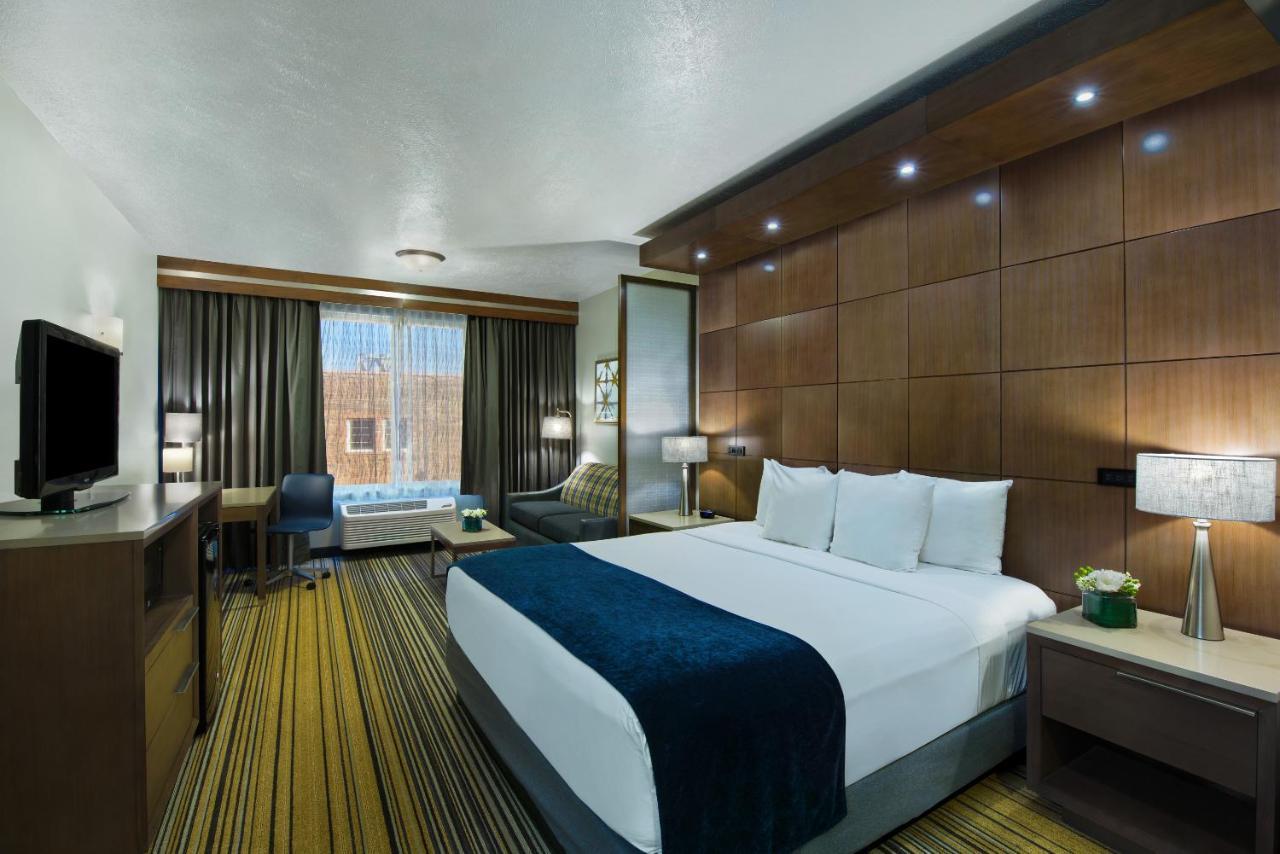 Oxford Suites Spokane Downtown Экстерьер фото